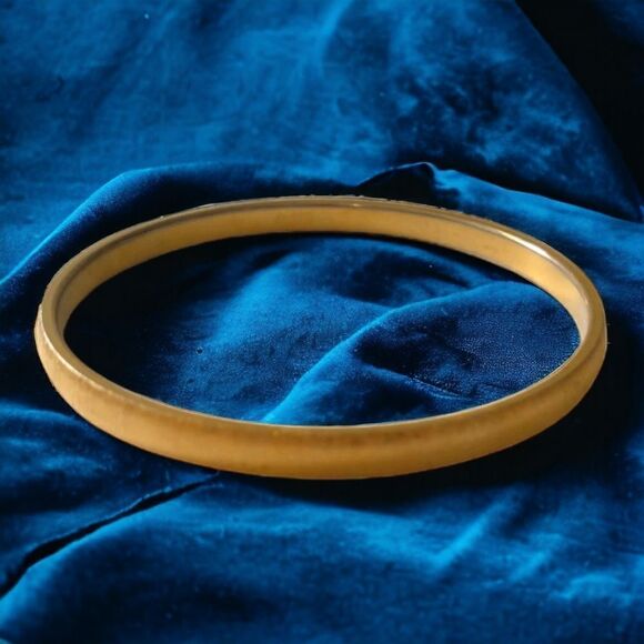 Vintage Gold Tone Bangle Bracelet EVOKE Brushed Stackable Bohemian Gypsy Hippie. - Picture 16 of 16